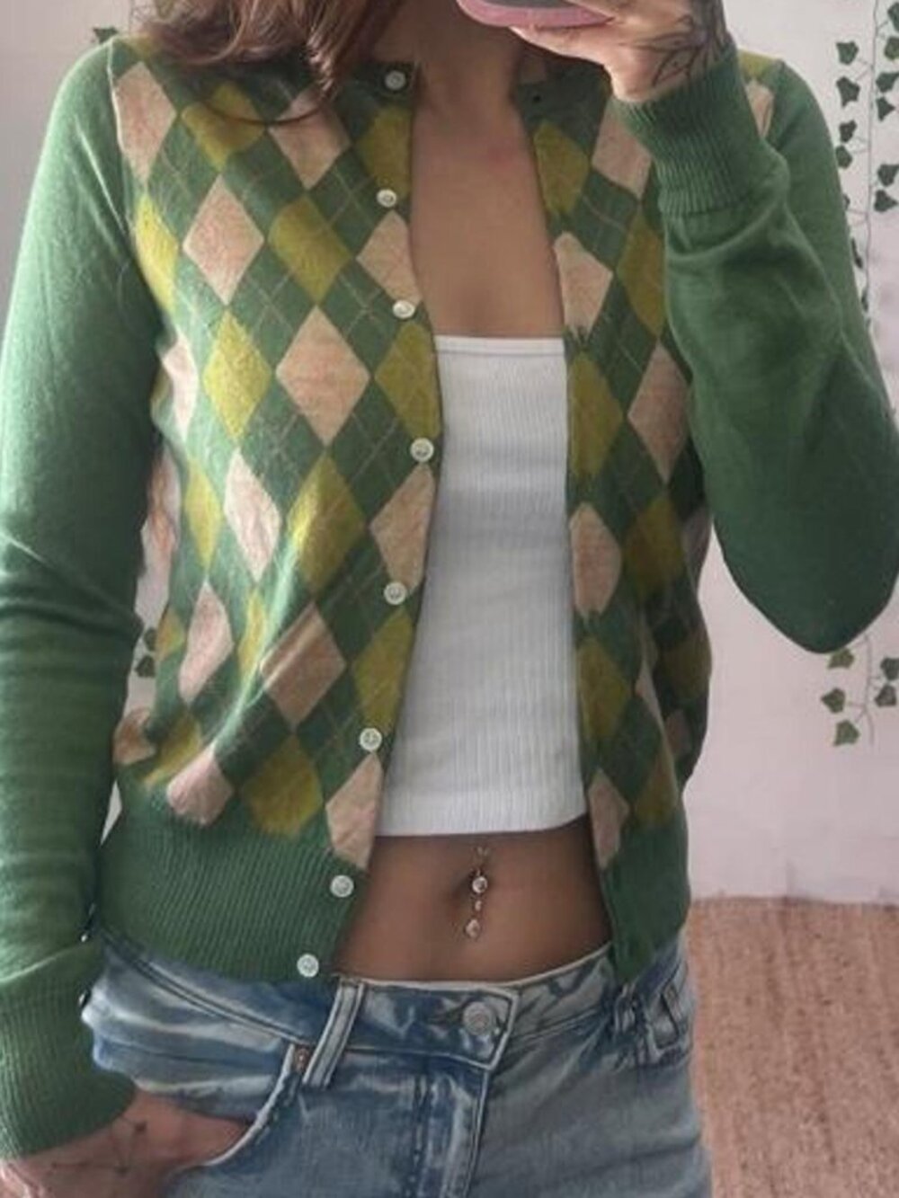J.Crew 100% Merino wool green and beige argyle cardigan size small - Picture 2 of 6